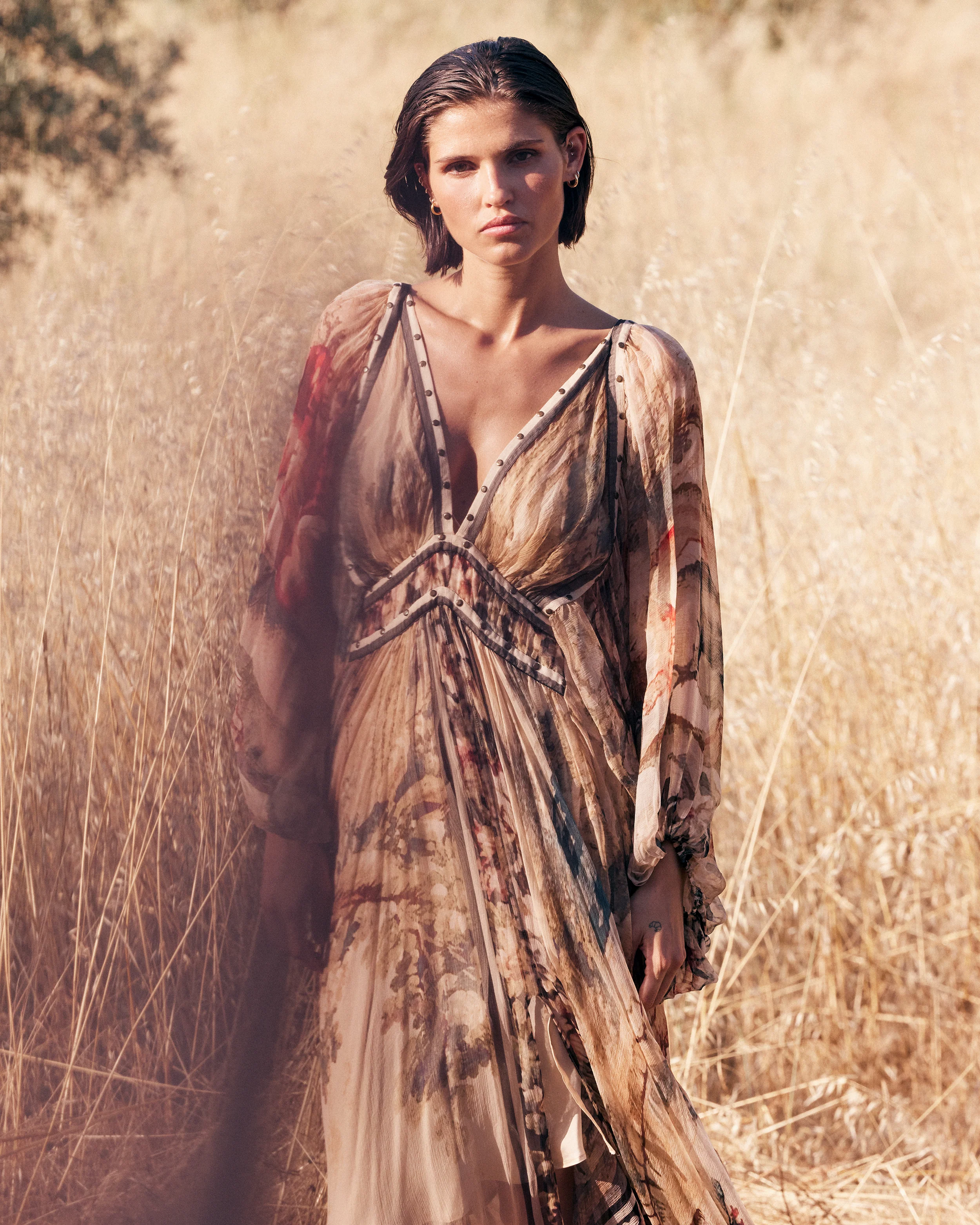 Robe Aum - Beige - Image 3