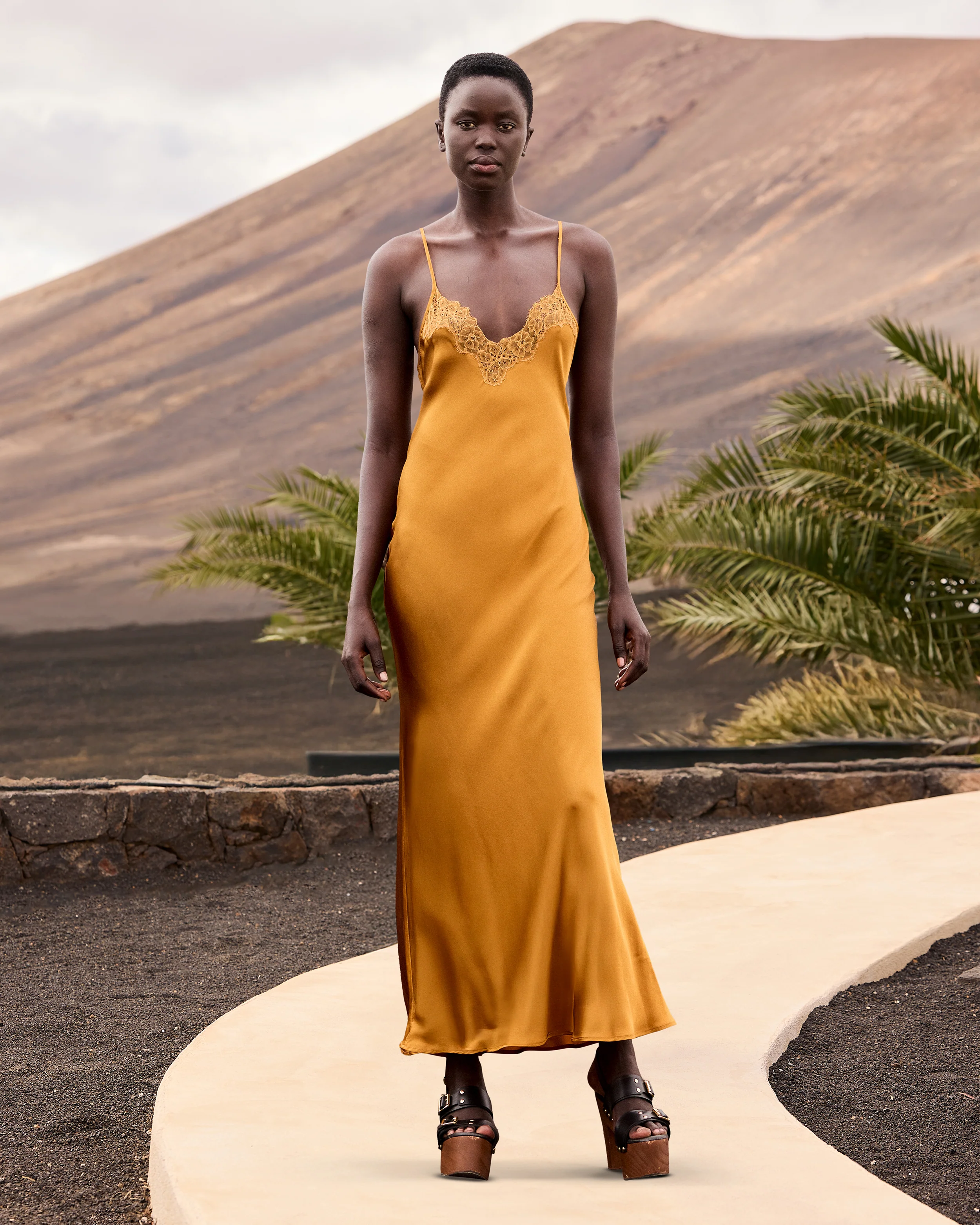Robe Bruma - Ocre - Image 5