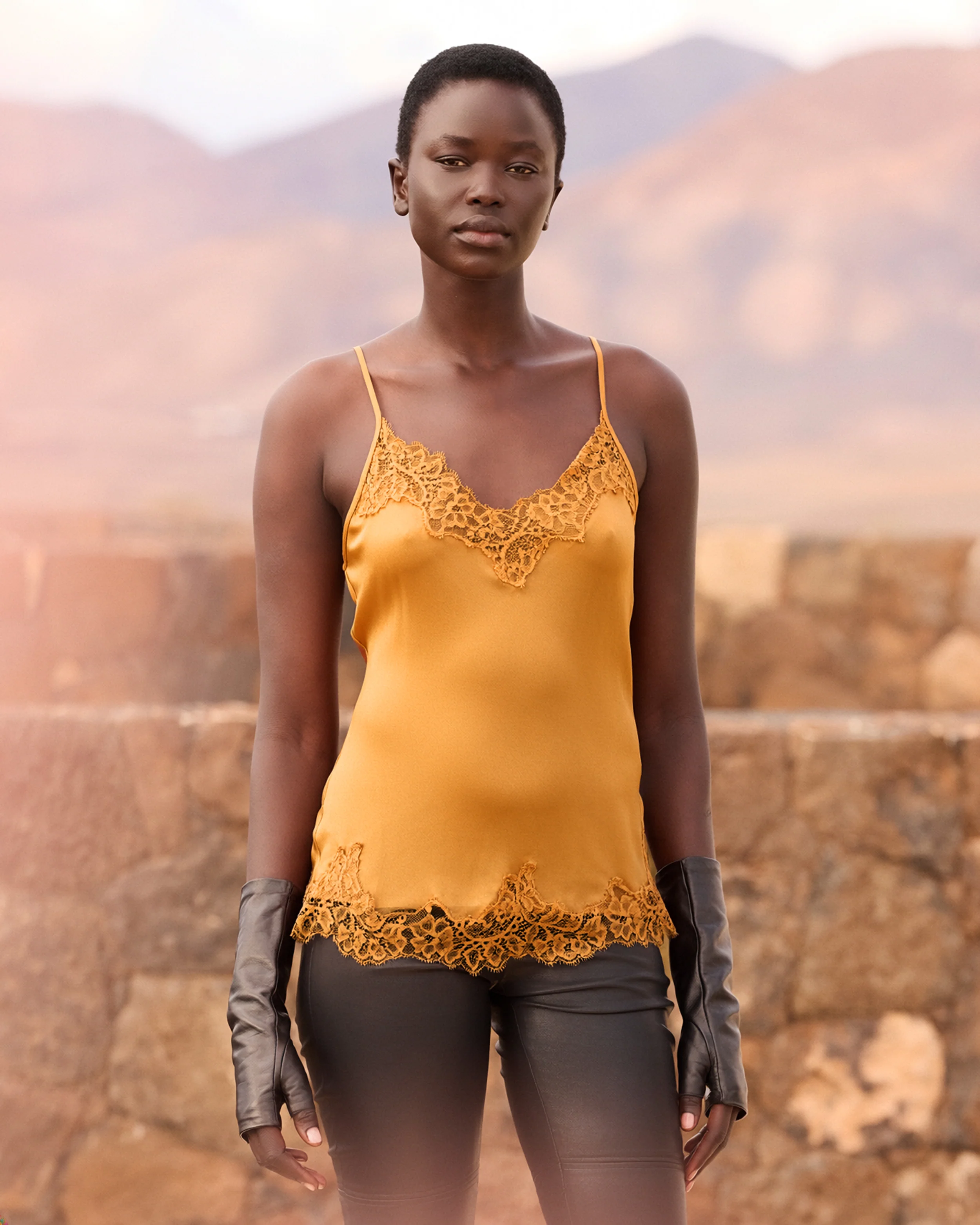 Top Blavia - Ocre